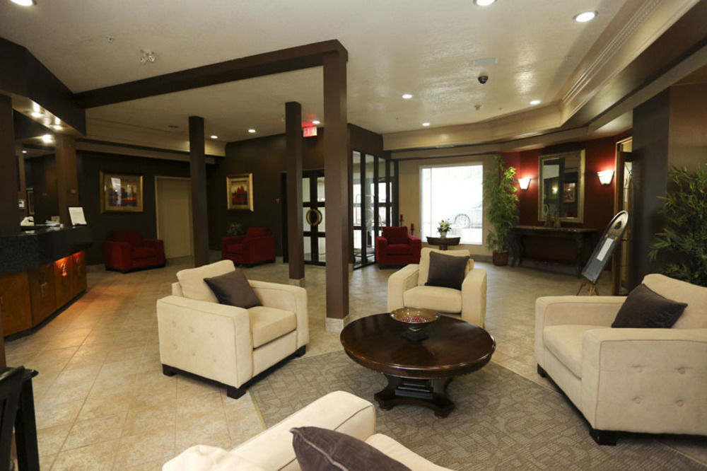 The Bridgeport Inn Fort Mcmurray Exterior photo